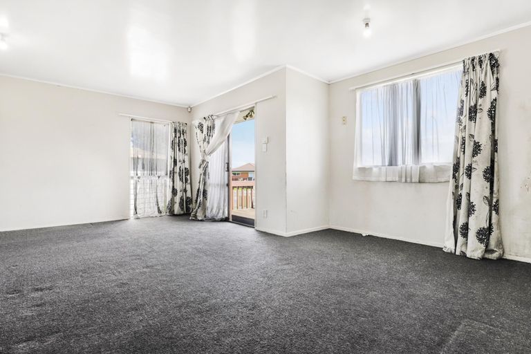 Photo of property in 1/14 Etherton Drive, Weymouth, Auckland, 2103