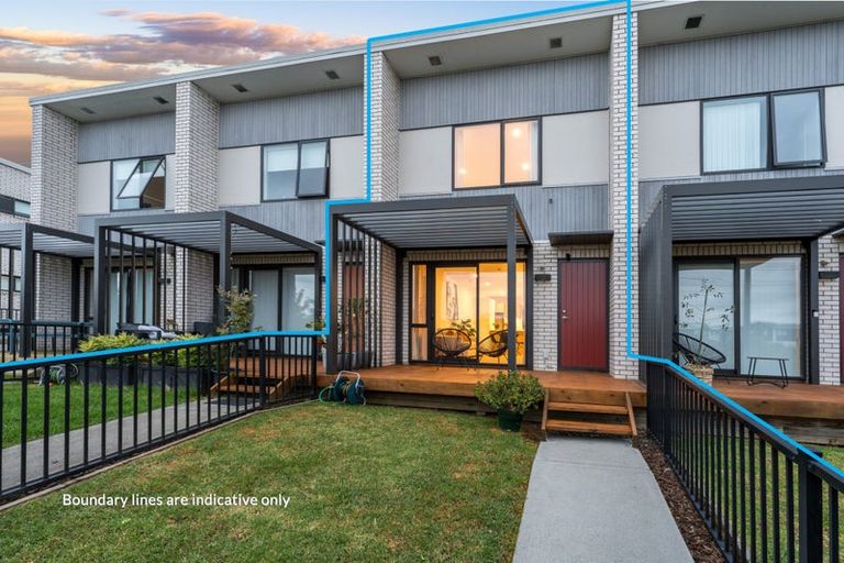 Photo of property in 32c Titoki Street, Te Atatu Peninsula, Auckland, 0610