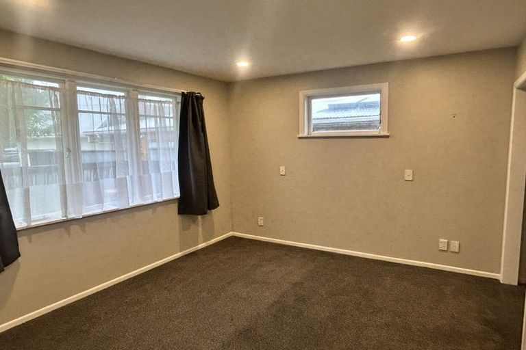 Photo of property in 73 Martin Road, Paraparaumu Beach, Paraparaumu, 5032