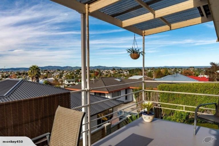 Photo of property in 42a Brookfield Terrace, Brookfield, Tauranga, 3110