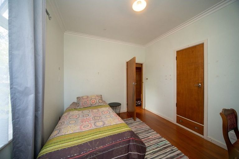 Photo of property in 547 Featherston Street, Roslyn, Palmerston North, 4414