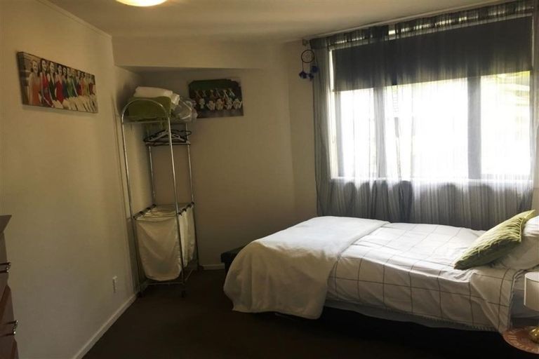 Photo of property in 68a Chatsworth Road, Silverstream, Upper Hutt, 5019