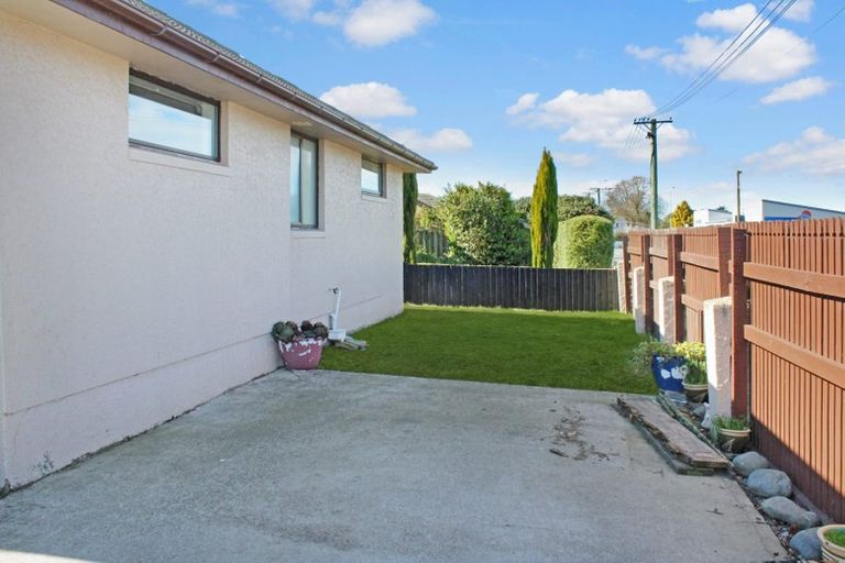 Photo of property in 1/10 Wentworth Street, Ilam, Christchurch, 8041