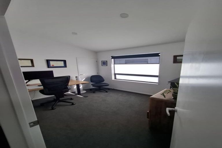 Photo of property in 1b Mamari Street, Rongotai, Wellington, 6022