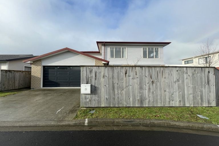 Photo of property in 3 Yeats Grove, Trentham, Upper Hutt, 5018