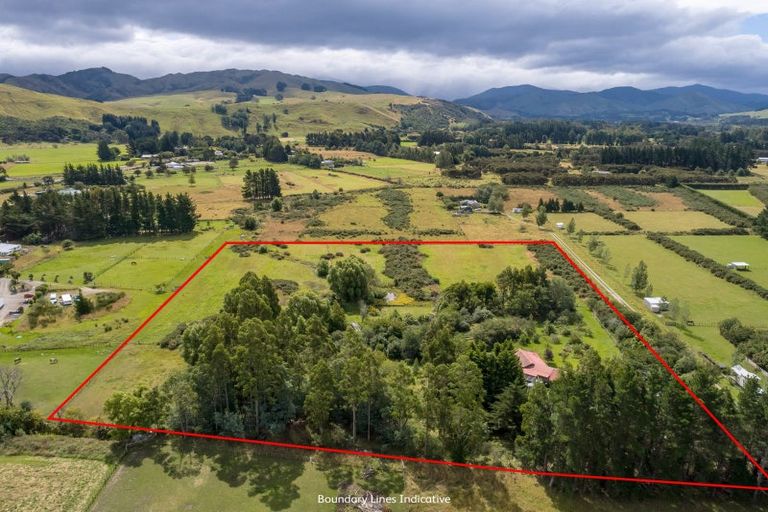 Photo of property in 839b Chester Road, West Taratahi, Carterton, 5791