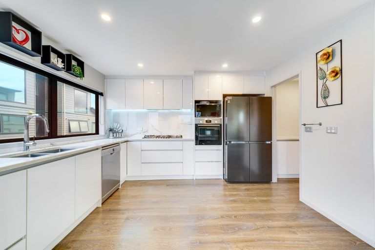 Photo of property in 1/1a Halsey Road, Manurewa, Auckland, 2102