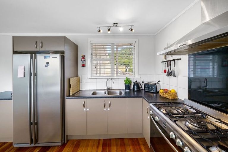 Photo of property in 51 Gillespies Road, Birchville, Upper Hutt, 5018