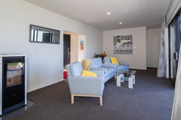 Photo of property in 9 Penbury Close, Huntingdon, Ashburton, 7774