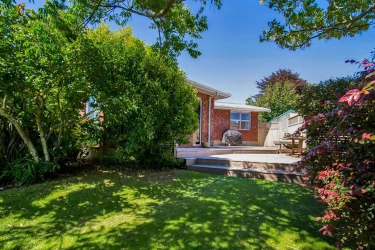 Photo of property in 9 Kennedy Place, Merrilands, New Plymouth, 4312