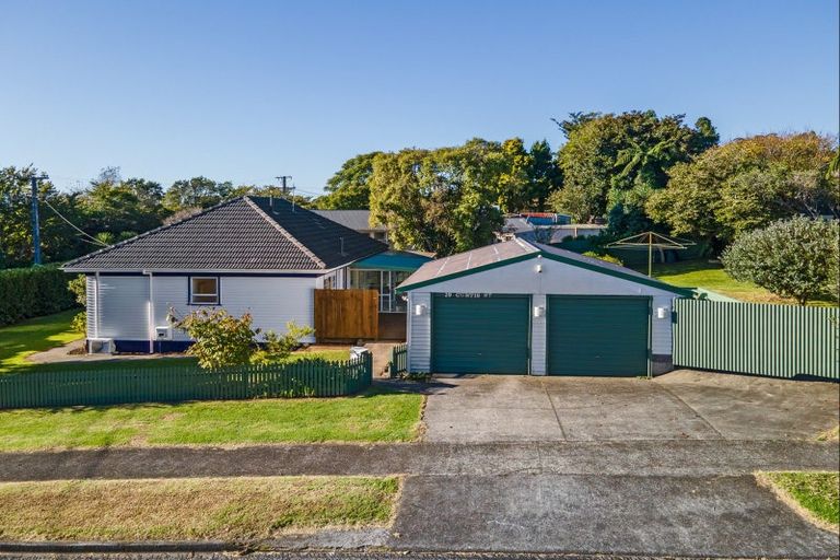 Photo of property in 29 Curtis Street, Okato, 4335