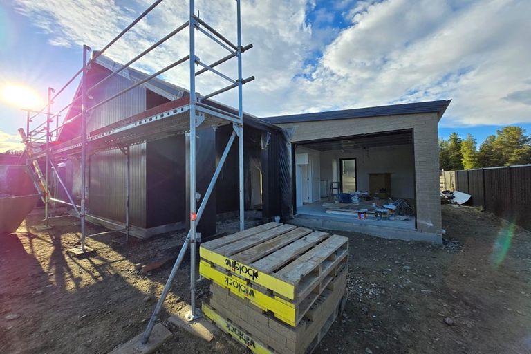 Photo of property in 6 Gards Place, Alexandra, 9320