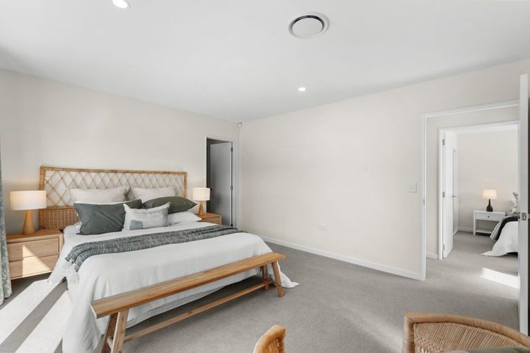 Photo of property in 16 Helen Place, Halswell, Christchurch, 8025