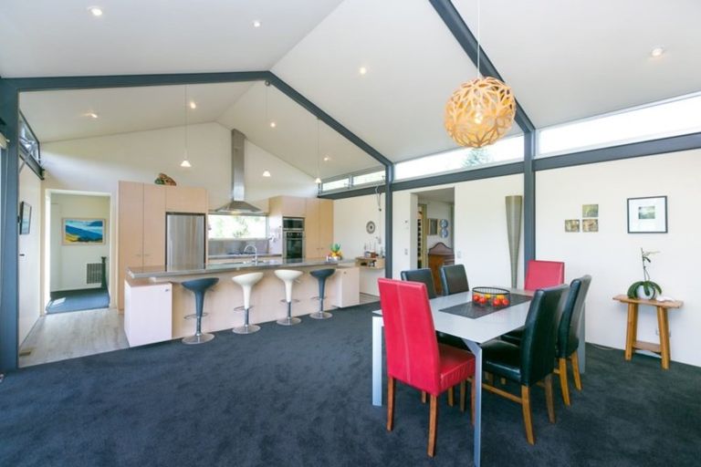 Photo of property in 129 Richmond Road, Brixton, New Plymouth, 4373