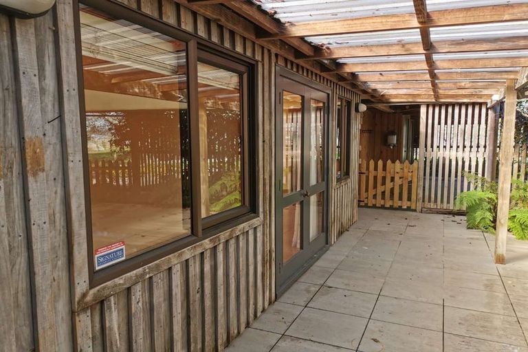 Photo of property in 156 Oira Road, Karaka, Drury, 2578