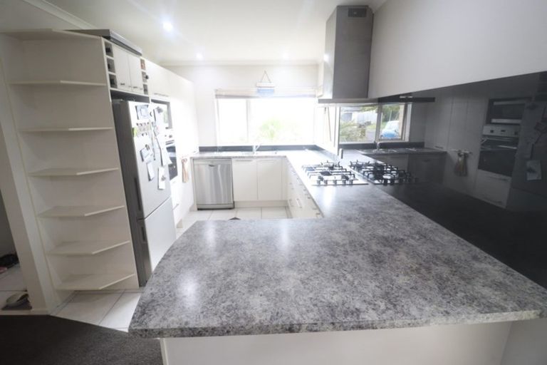 Photo of property in 15 Bonny Crescent, Massey, Auckland, 0614