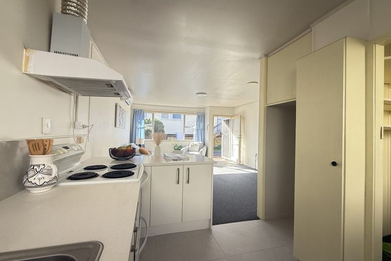 Photo of property in 1/14 Aotea Road, Glen Eden, Auckland, 0602