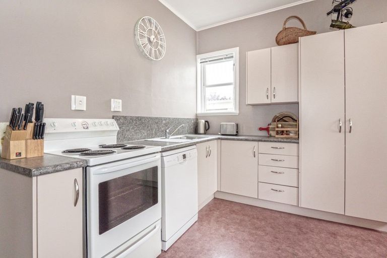 Photo of property in 811 Albert Street, Parkvale, Hastings, 4122