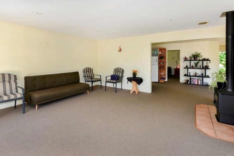 Photo of property in 15 Cross Street, Coalgate, 7673