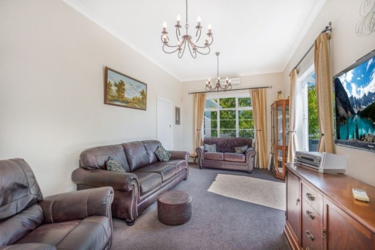 Photo of property in 11 Mansel Avenue, Hillcrest, Hamilton, 3216