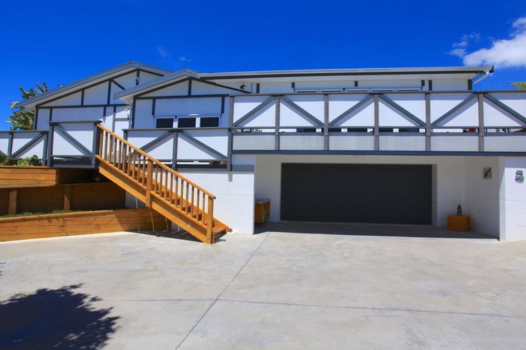 Photo of property in 2 Tutchen Avenue, Raglan, 3225