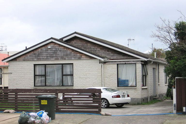 Photo of property in 11 Dahlia Street, Palmerston North, 4410