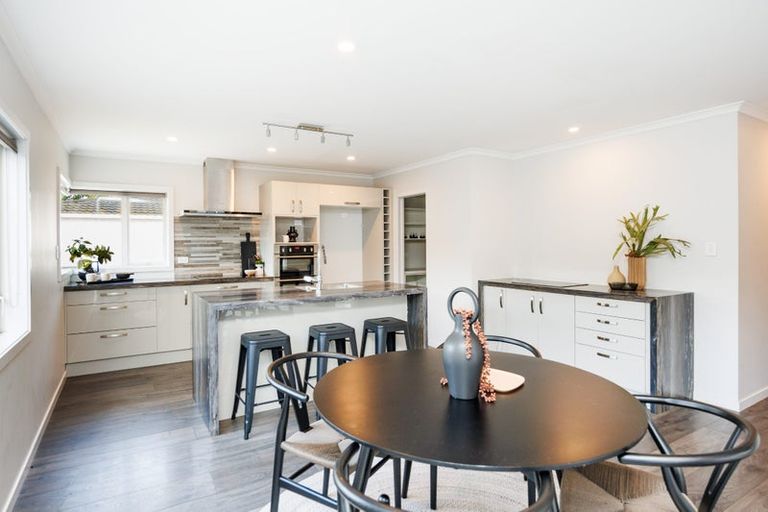 Photo of property in 47 Karina Terrace, Roslyn, Palmerston North, 4414