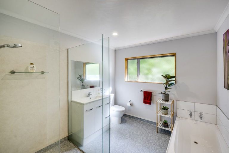 Photo of property in 16 Lucknow Terrace, Hospital Hill, Napier, 4110