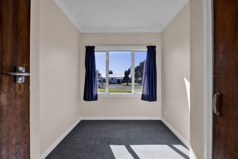 Photo of property in 35 Norfolk Street, Patea, 4520