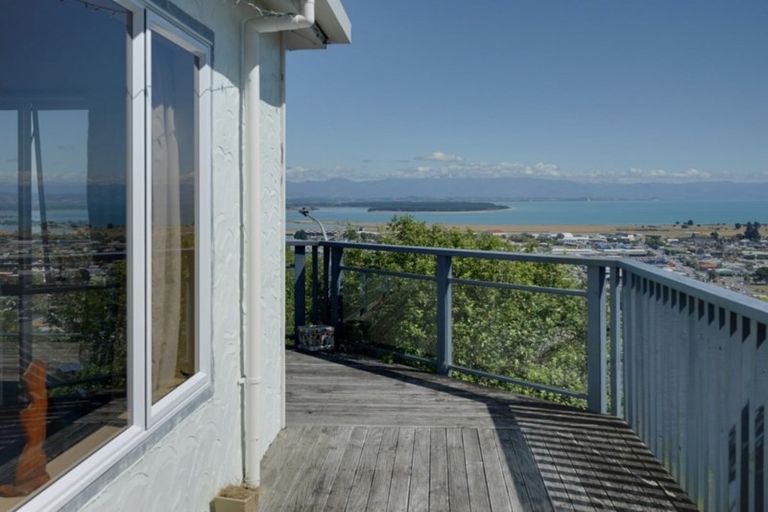 Photo of property in 52 Coster Street, Enner Glynn, Nelson, 7011