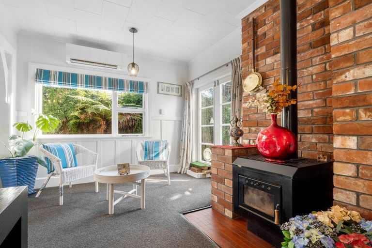 Photo of property in 162a Avonhead Road, Avonhead, Christchurch, 8042