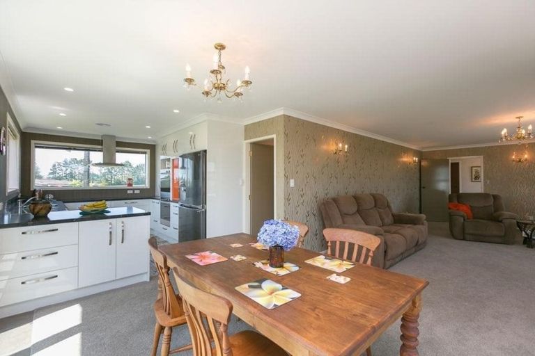 Photo of property in 2599 Mountain Road, Tariki, Stratford, 4394