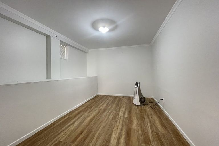 Photo of property in 39 Pemberton Avenue, Bayview, Auckland, 0629