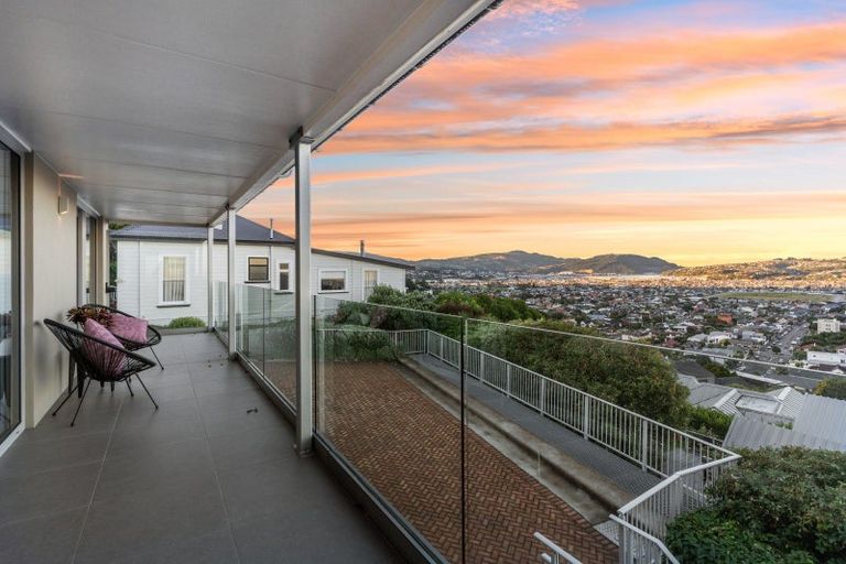 Photo of property in 82 Cliffs Road, Saint Clair, Dunedin, 9012