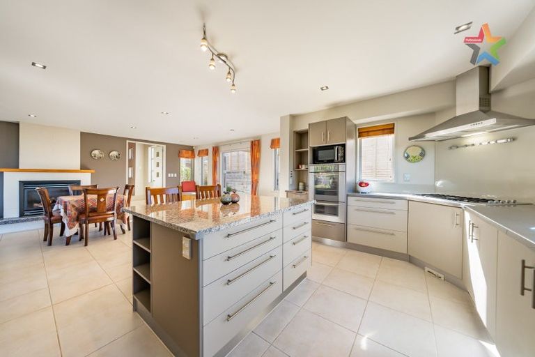 Photo of property in 27 Meadowbank Drive, Belmont, Lower Hutt, 5010