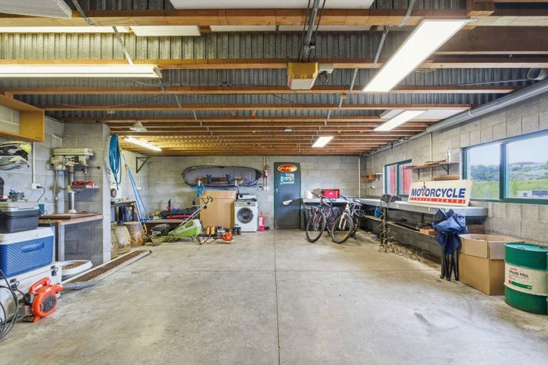 Photo of property in 8 Wairere Road, Bastia Hill, Whanganui, 4500