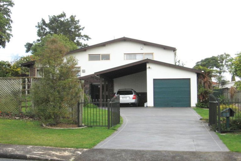 Photo of property in 28 Lakeside Drive, Pahurehure, Papakura, 2113