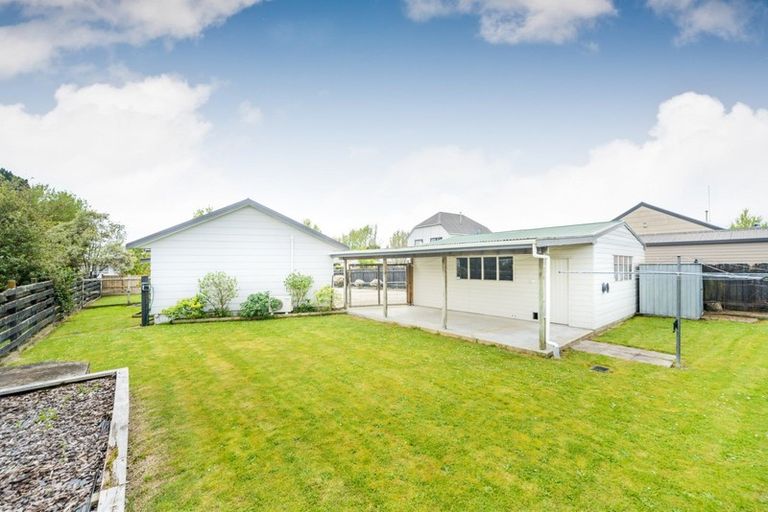 Photo of property in 19 Newton Place, Westbrook, Palmerston North, 4412