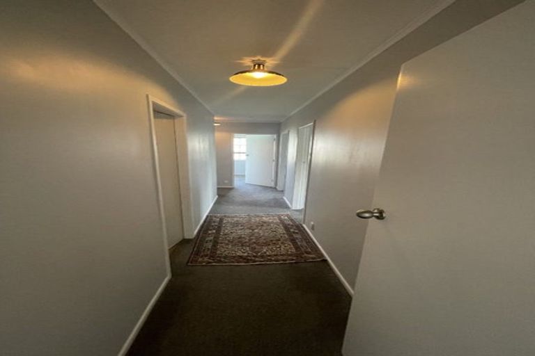 Photo of property in 15 Kauri Street, Inglewood, 4330