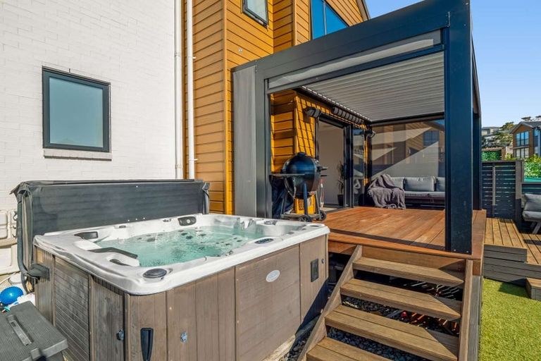 Photo of property in 3 Seafarer Crescent, Stanmore Bay, Whangaparaoa, 0932