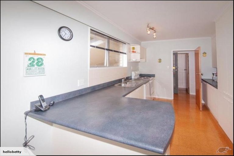 Photo of property in 17 Hawtrey Terrace, Churton Park, Wellington, 6037