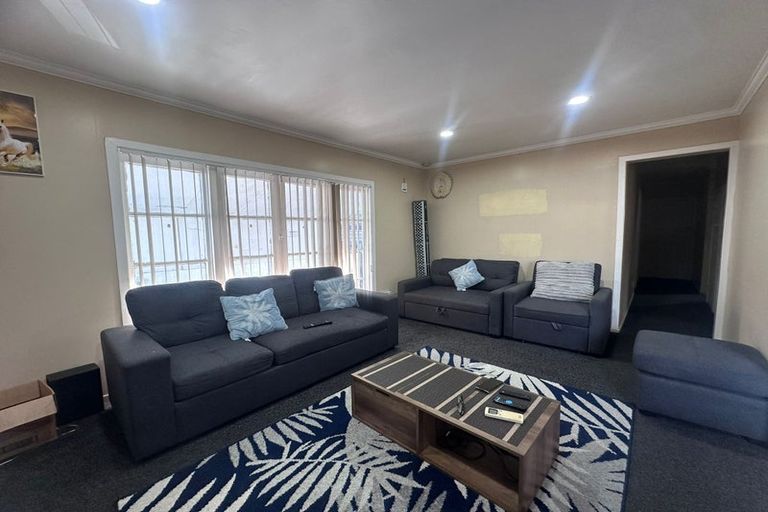 Photo of property in 9 Mahia Road, Manurewa, Auckland, 2102