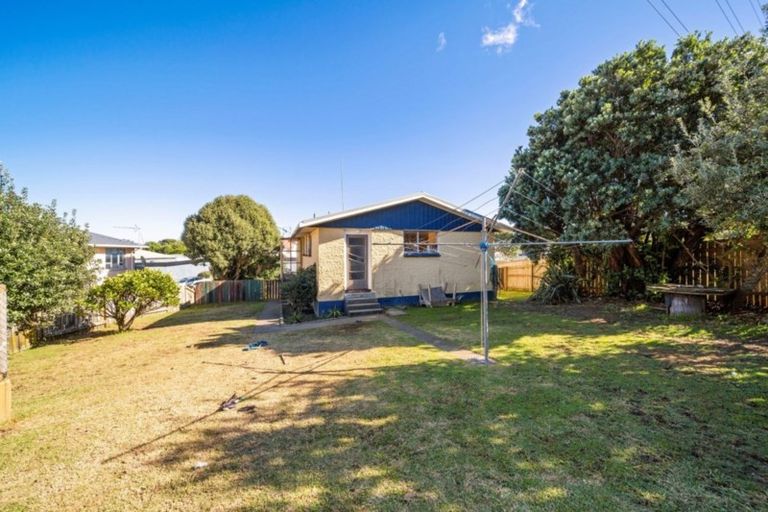 Photo of property in 8 Maui Place, Spotswood, New Plymouth, 4310