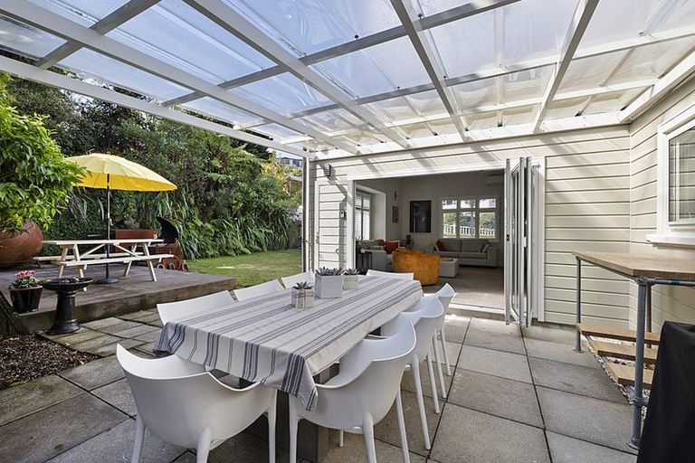 Photo of property in 12 Rossiter Crescent, Lynmouth, New Plymouth, 4310