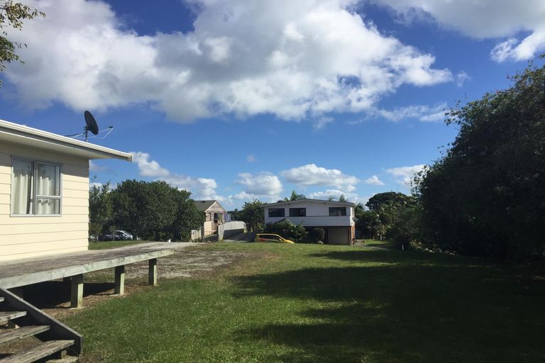 Photo of property in 24 Paradise Road, Coopers Beach, 0420