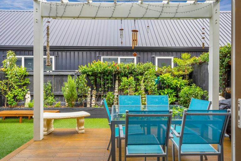 Photo of property in 9 Poaka Road, Hobsonville, Auckland, 0616