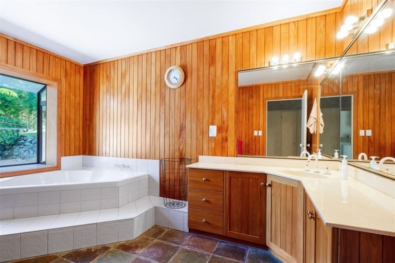 Photo of property in 434 Crane Road, Kauri, Kamo, 0185