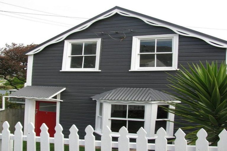 Photo of property in 5 Winchester Street, Lyttelton, 8082