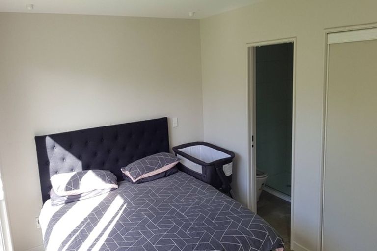 Photo of property in 14 Patiti Parade, Mangere Bridge, Auckland, 2022