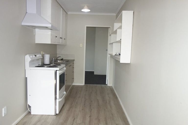 Photo of property in 2/120 Osborne Street, Waltham, Christchurch, 8011